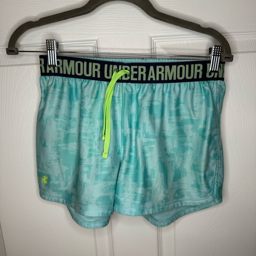 Under Armour Kids Shorts - Light Blue Size Youth Large GUC